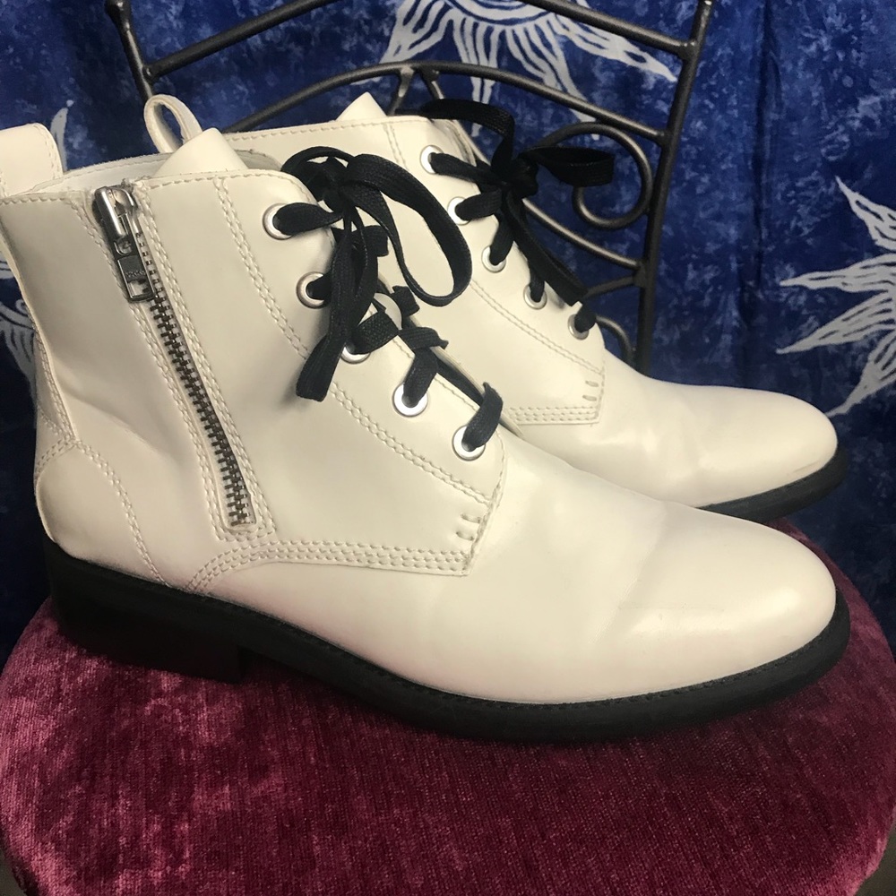 Abound White Boots